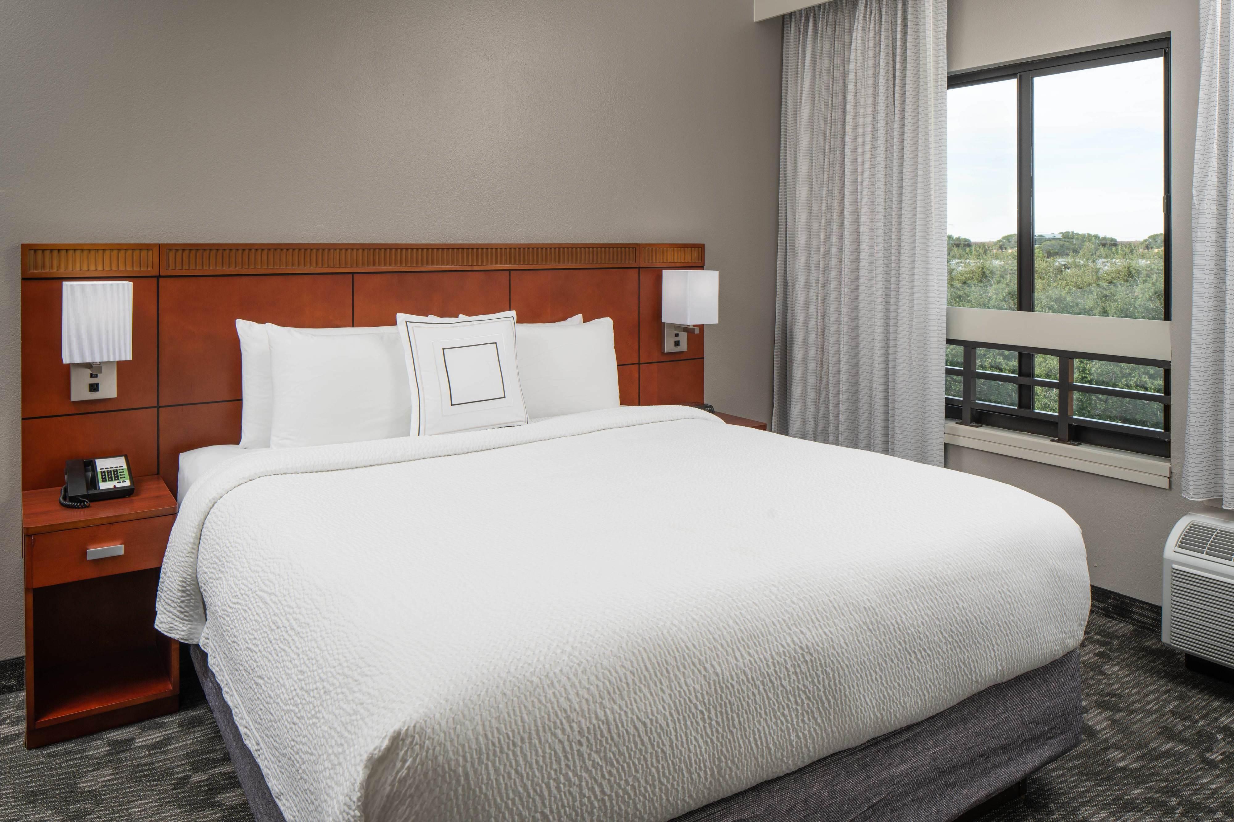 Sonesta Select Miami Lakes Eksteriør billede